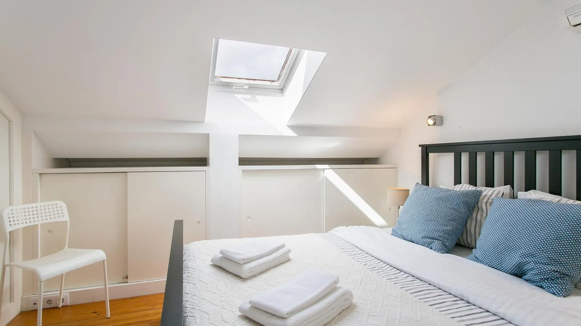 Loft Bairro Alto Apartment Lisbon